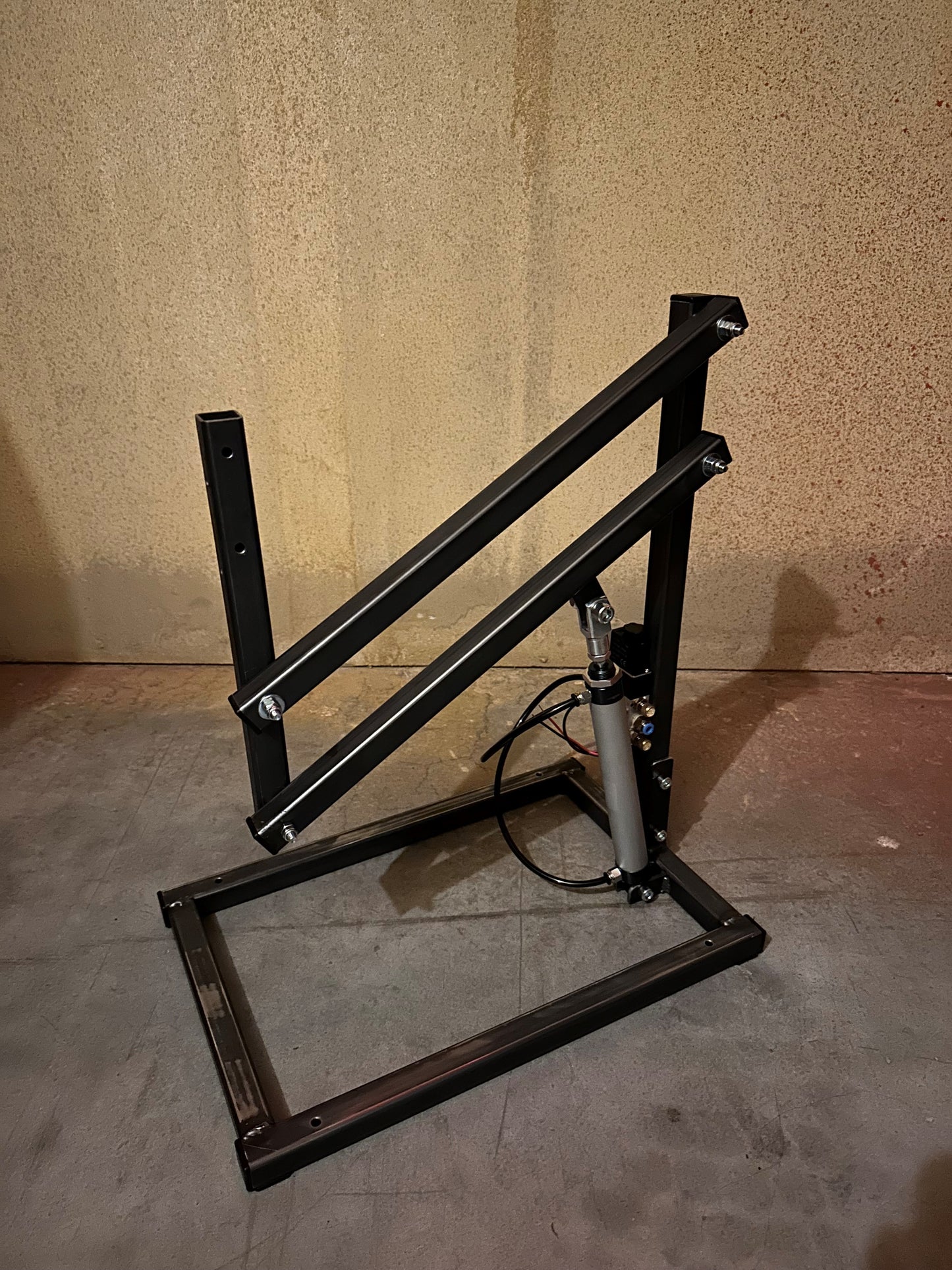 FX Jumper V2 – Sursaut pneumatique pour escape games